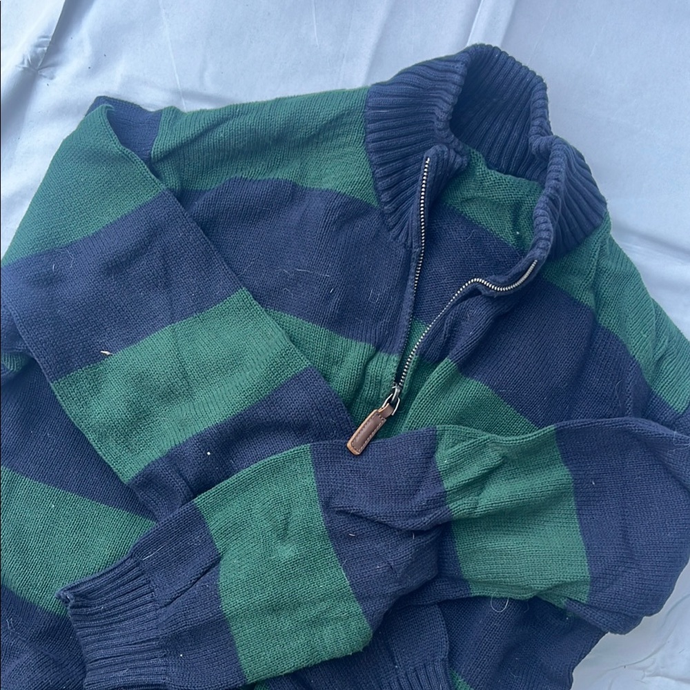 Brandy Melville Green and Black Zip Up Sweater